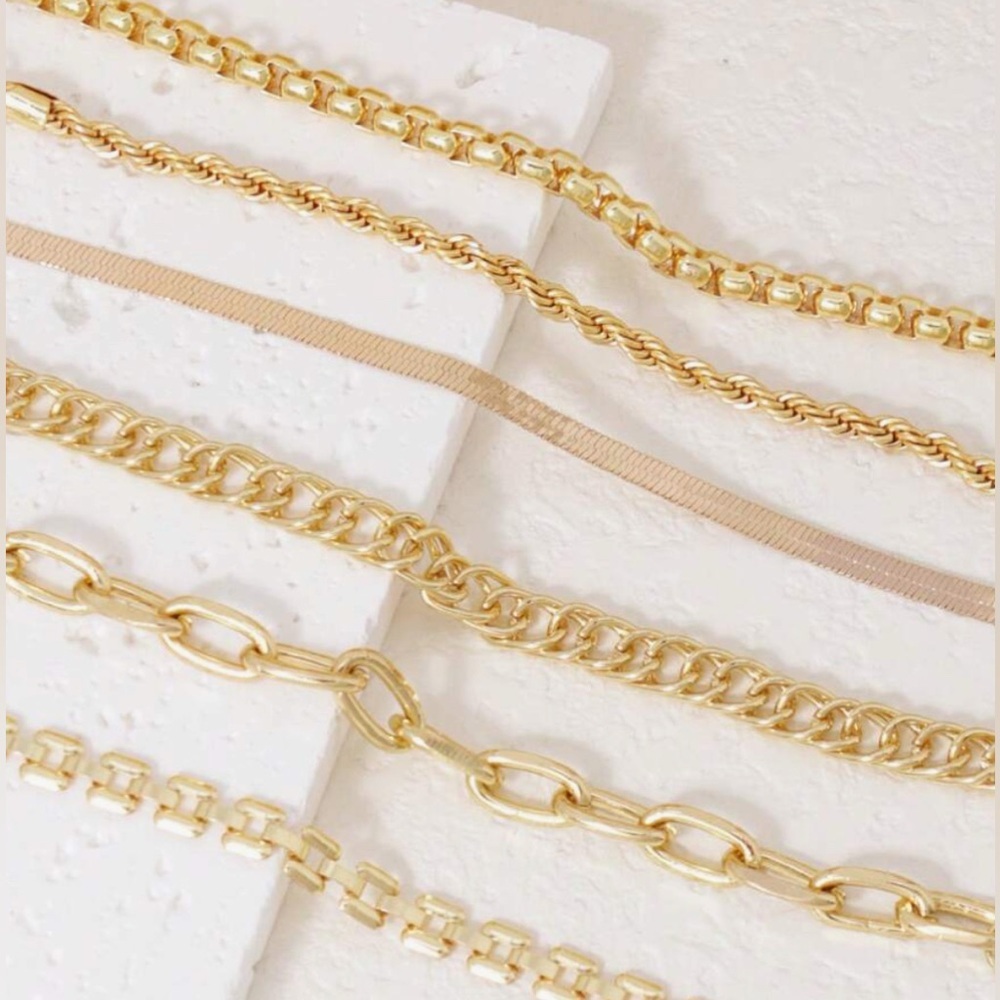 Layered Gold Bracelet 6 piece Set - Picture 4 of 5